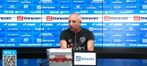 Márcio Fernandes em coletiva de imprensa pós classificação - Crédito: Reprodução/Youtube Oficial do clube