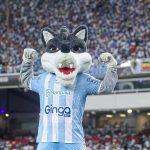 Patrocínio estampado na camisa bicolor - Crédito: Márcio Melo