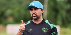 Luizinho Lopes segue invicto no Paysandu - (Jorge Luís Totti/Paysandu)