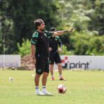 Luizinho no treino antes do jogo da semifinal Paysandu x Águia de Marabá