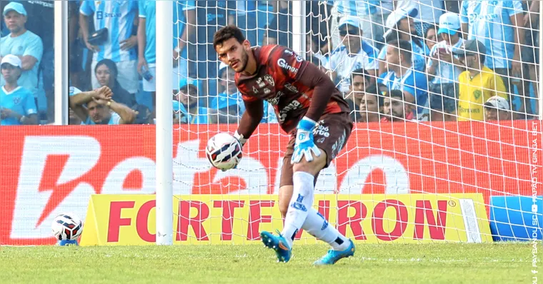 Após o Paysandu sofrer virada, Gabriel Mesquita não esconde a tristeza: “Dentro…”