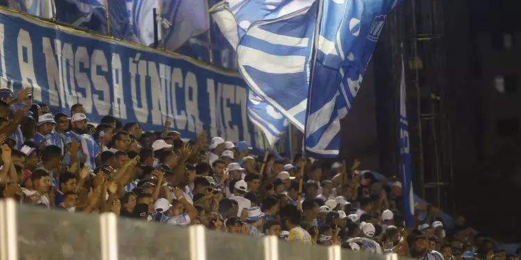Apoio até o fim: Paysandu teve mais de 13 mil torcedores no duelo contra o Cuiabá